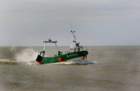 Manche: bateau de pêche rentrant au port du Hourdel